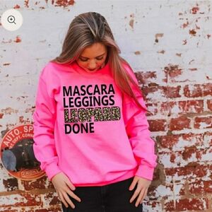 MASCARA LEGGINGS LEOPARD DONE GRAPHIC PULLOVER